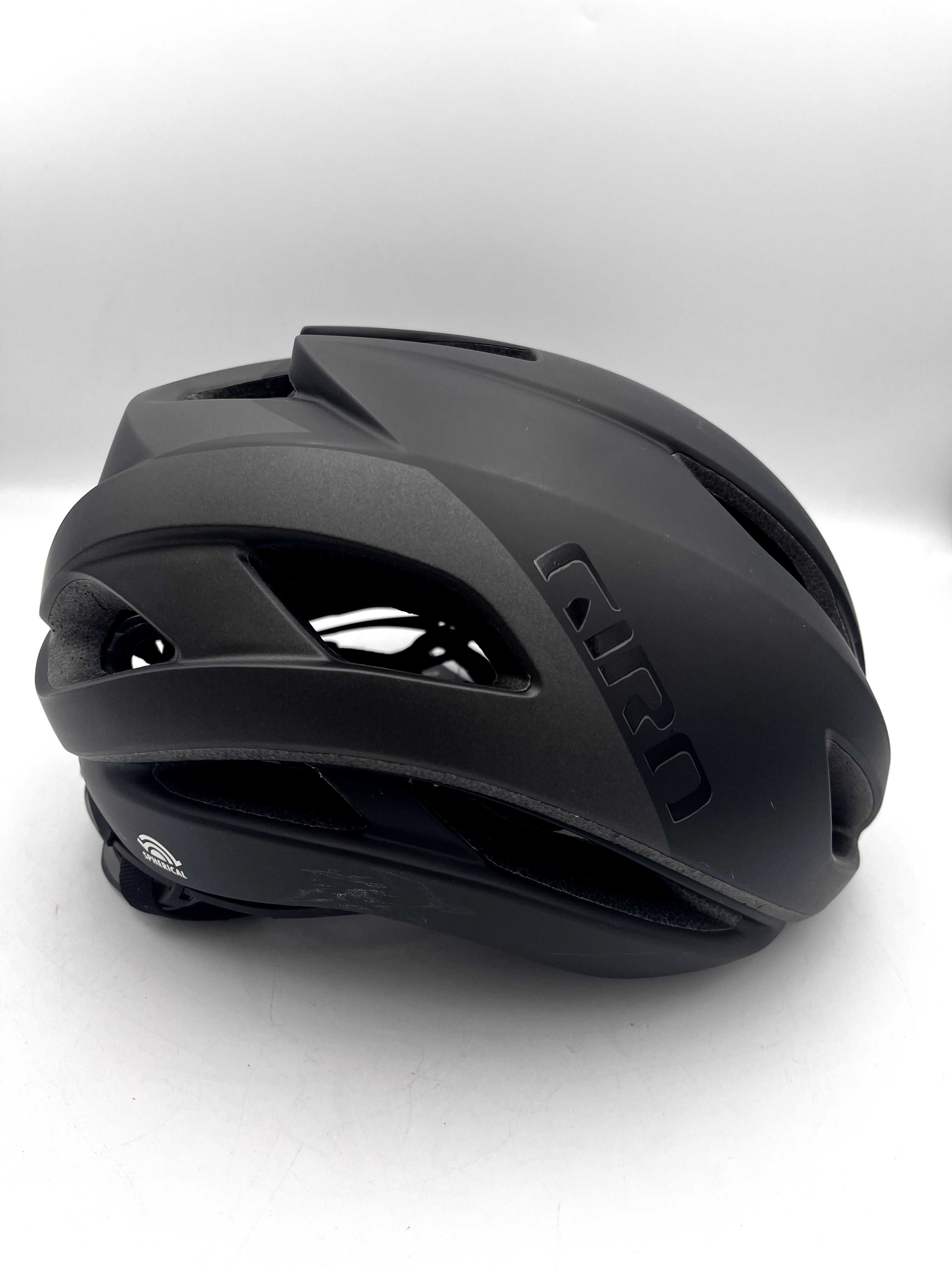 Powystawowy Kask Rowerowy Giro Eclipse Mips Spherical  r. M (55-59cm)