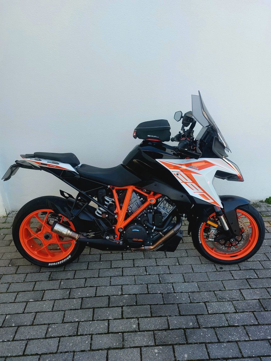 KTM 1290 SuperDuke GT
