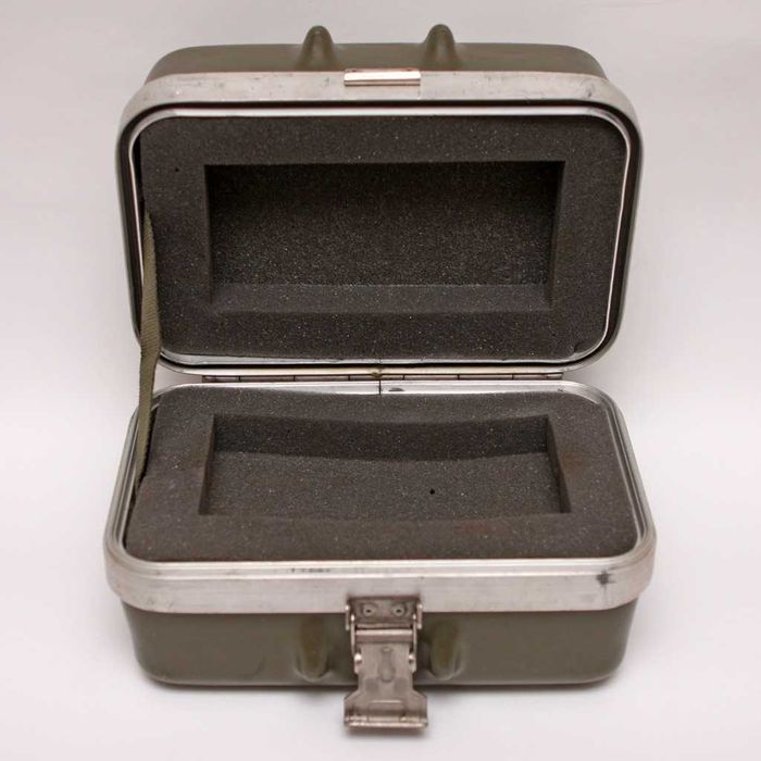 2 skrzynki na akcesoria wędkarskie