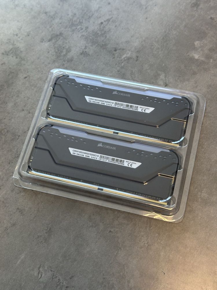 Ram Corsair Vengeance RGB PRO DDR4 16 GB 3200MHz CL16