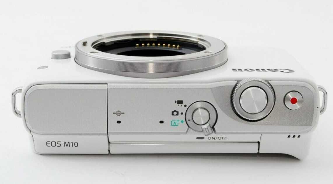 Фотоапарат Canon EOS m10 (як новий)