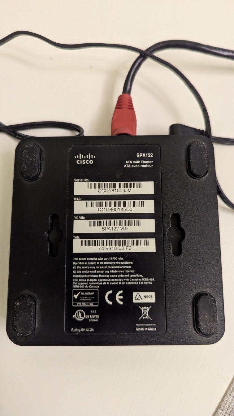 VoIP-шлюз Cisco SB SPA122 with Router