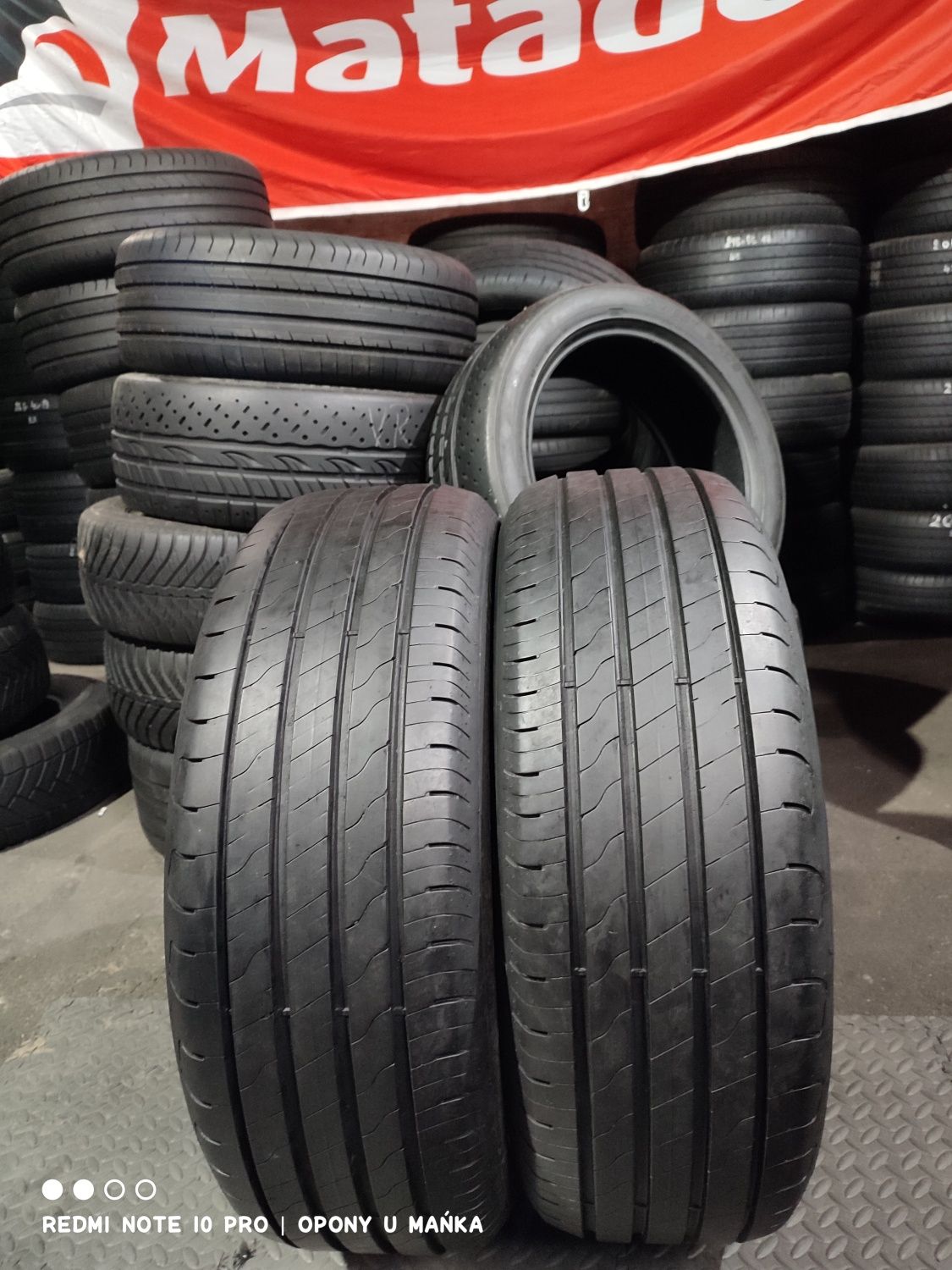 225/55/19 Goodyear Efficient Grip 2