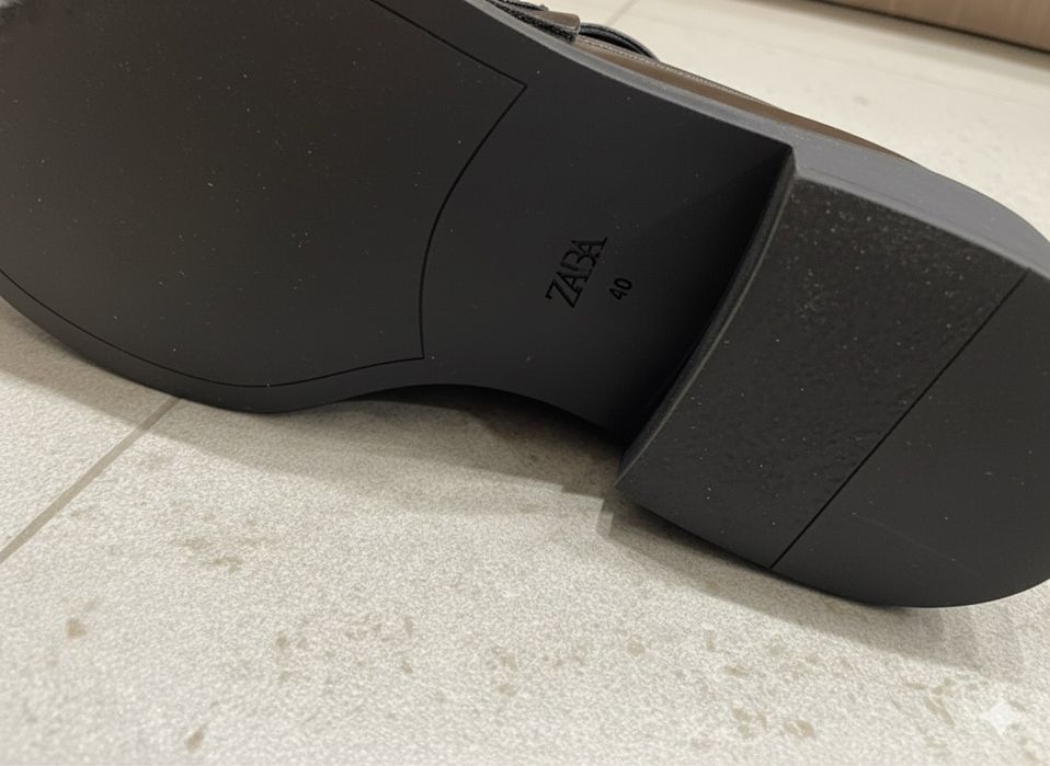 Лофери Zara 40 розмір