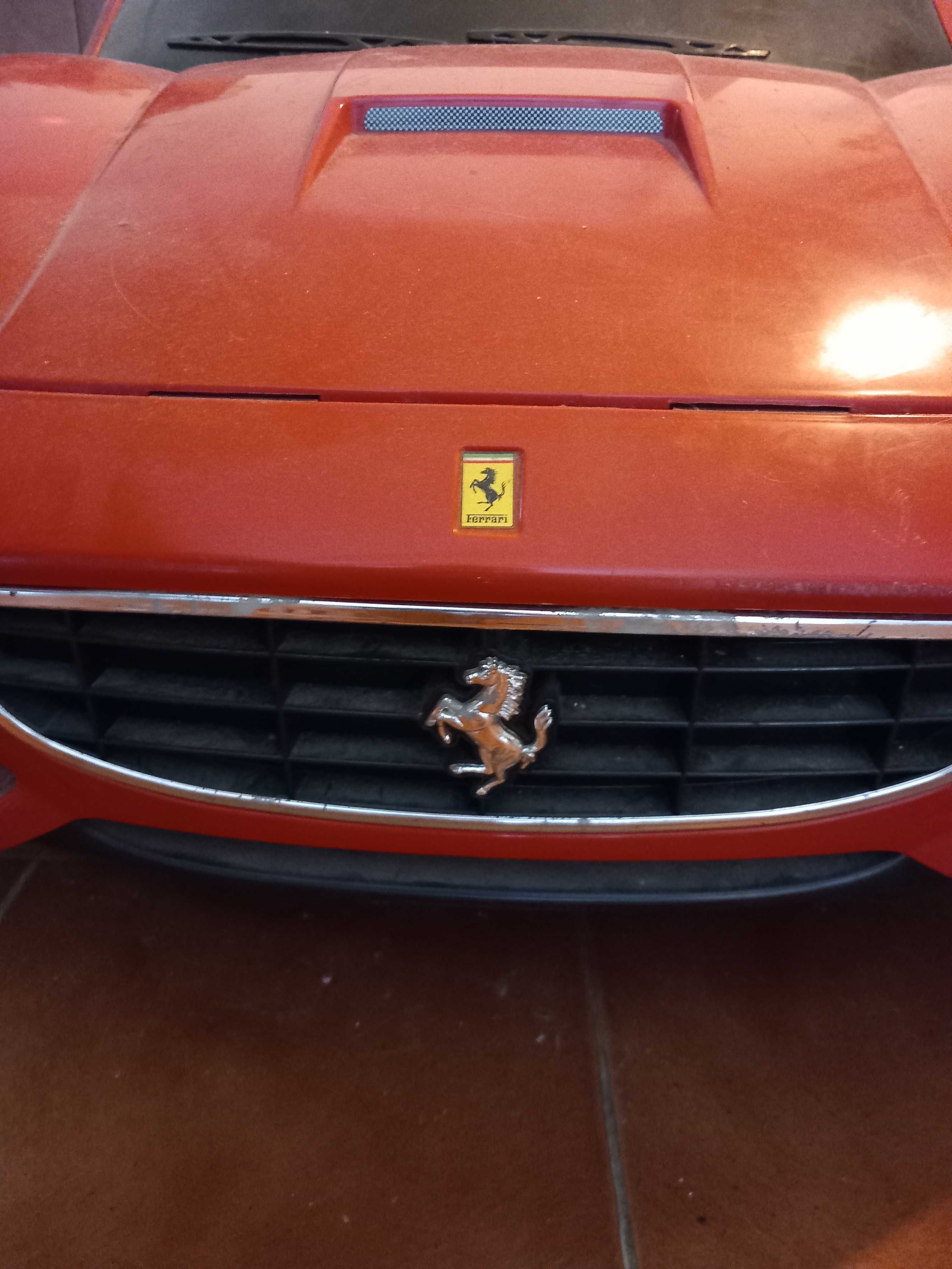 Ferrari a bateria 2 lugares
