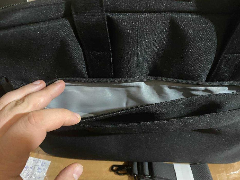 Сумка для ноутбука 17.3" дюйма, 3 зовнішні кишені, органайзер, чорна