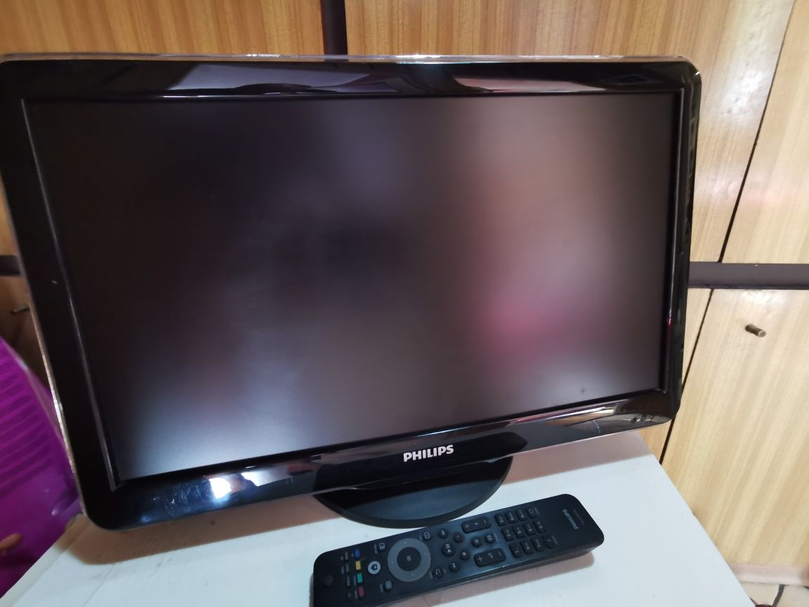 Telewizor Philips 22'' usb hdmi pilot stan bdb.