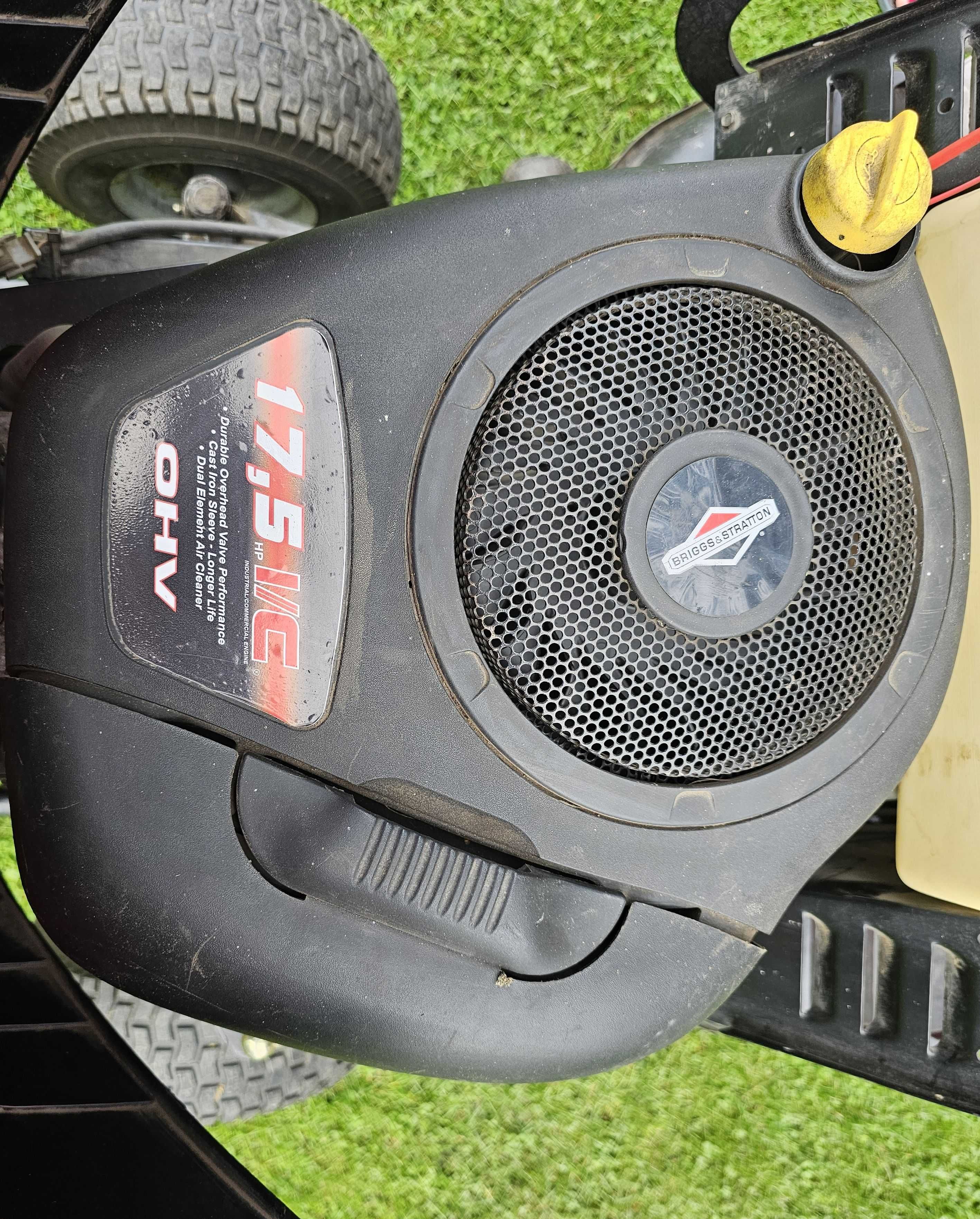 Traktorek Castel Garden TwinCut TCP 102 hydro