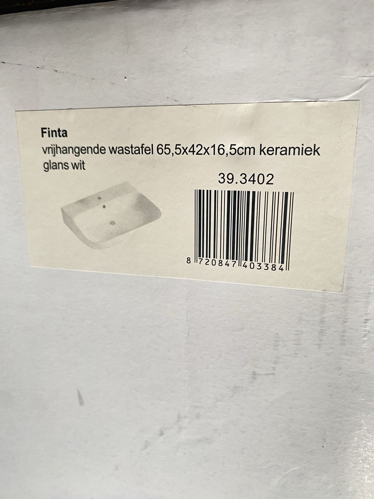 Umywalka scienna ceramiczna