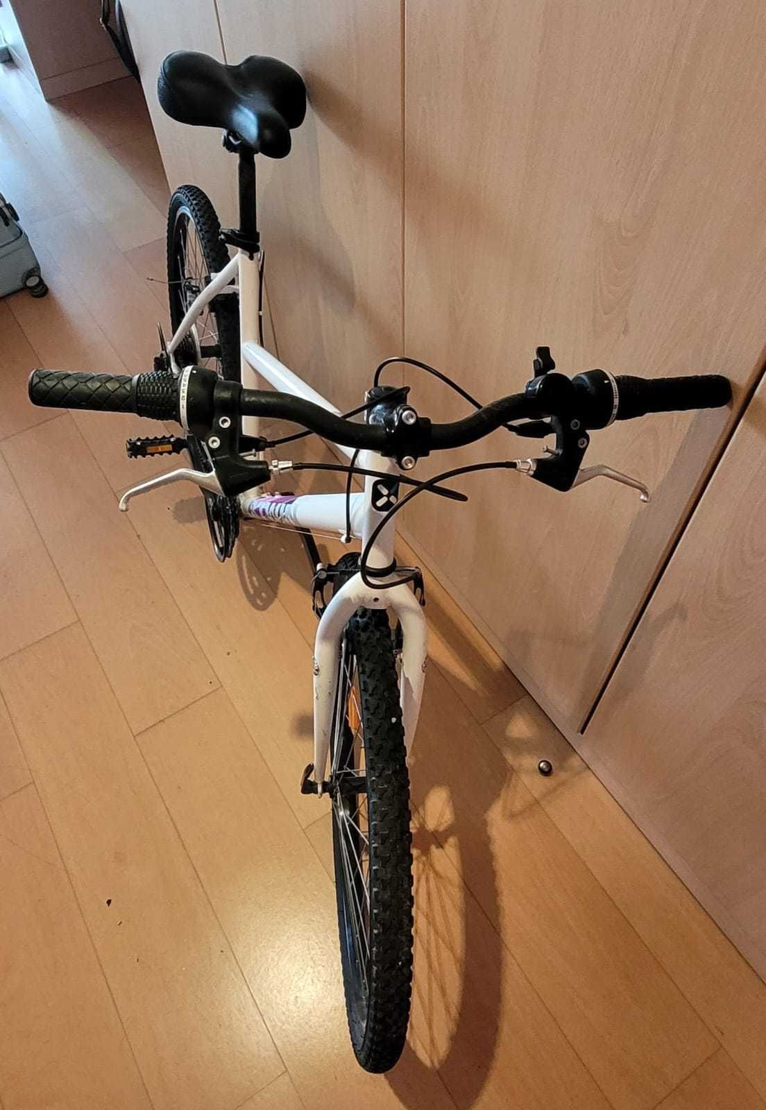Bicicleta btwin de montanha 26 Rockrider 300