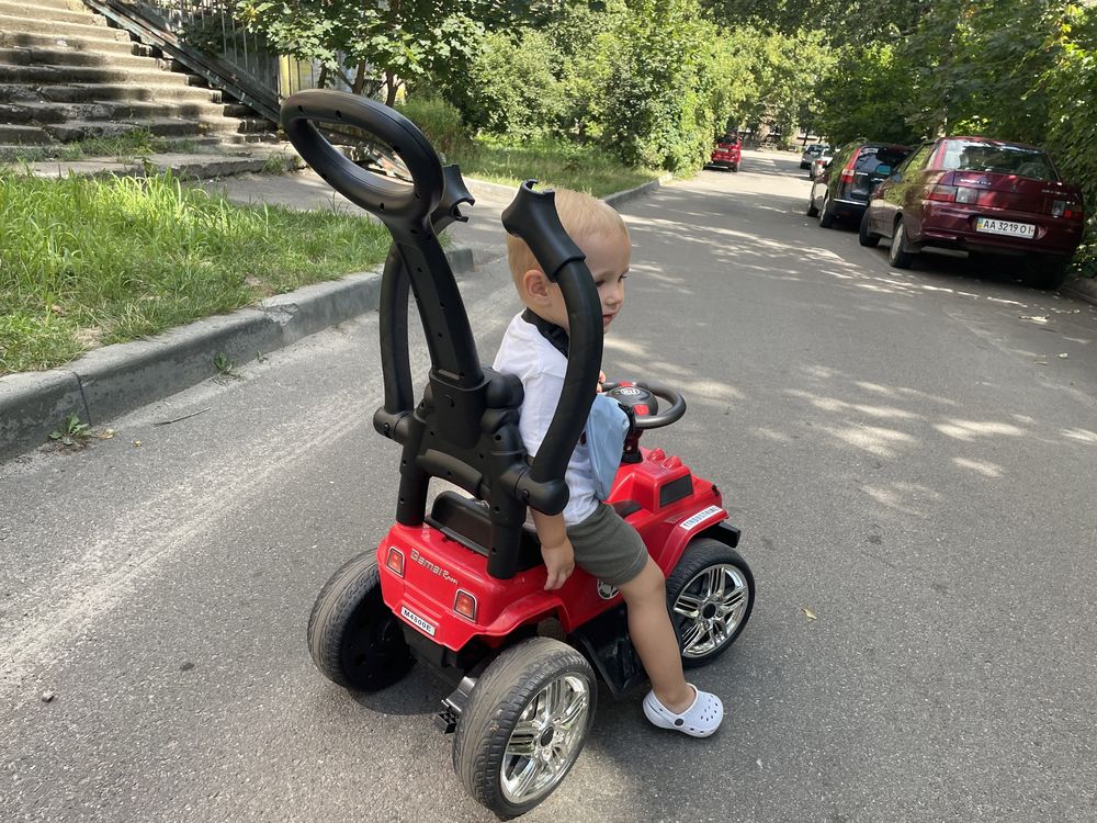 Электромобіль дитячій