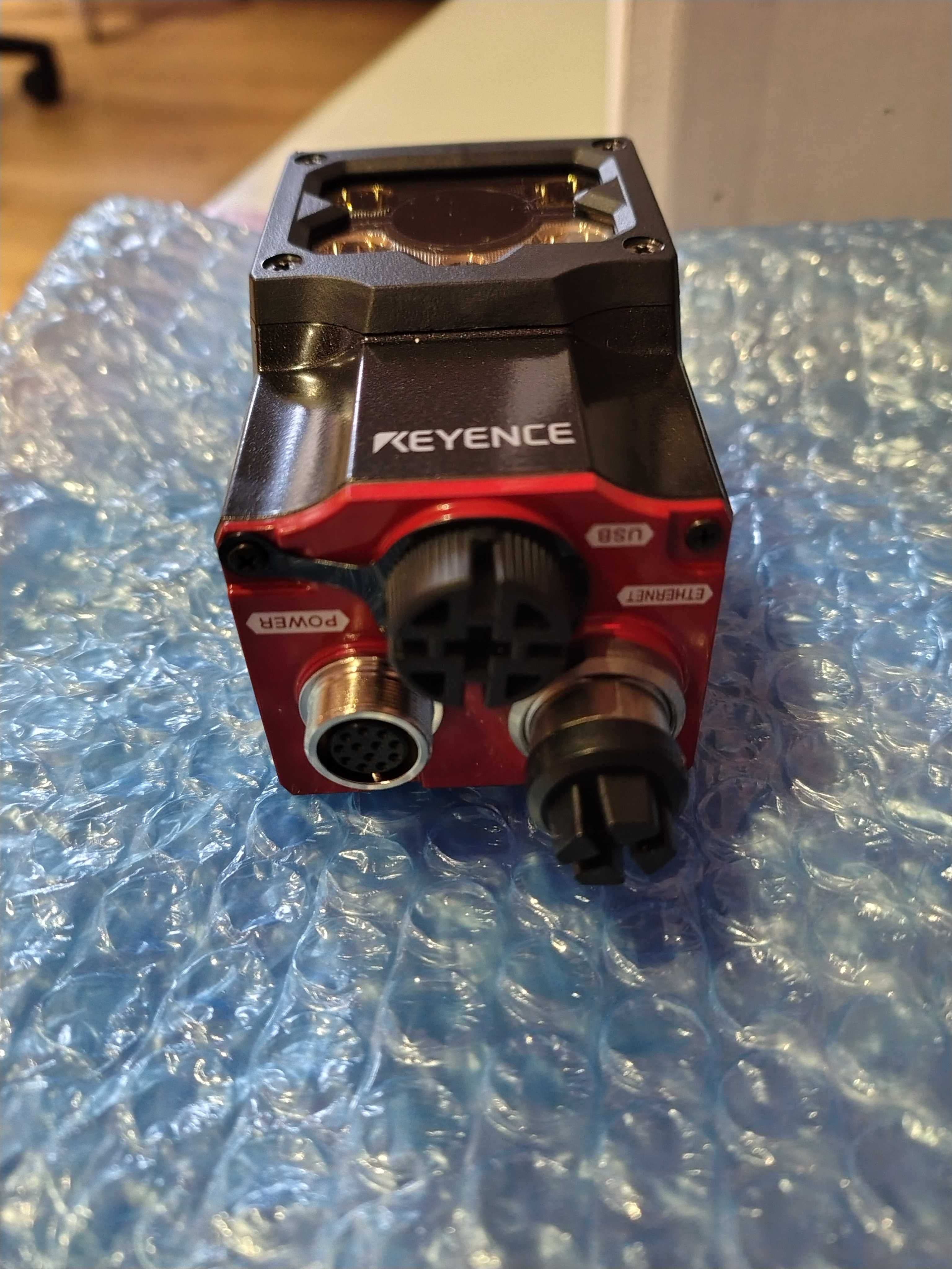 Czytnik kodów QR Keyence SR-1000