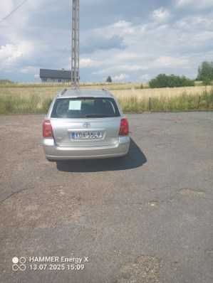 sprzedam toyota awensis   kombi  t25
