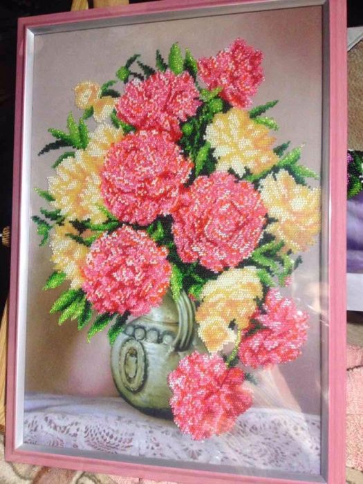 Продам картину 30х40 из бисера букет цветов