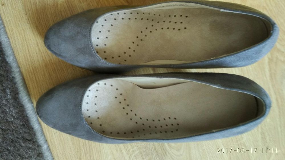 Buty rozmiar 39. Zamsz siwe.