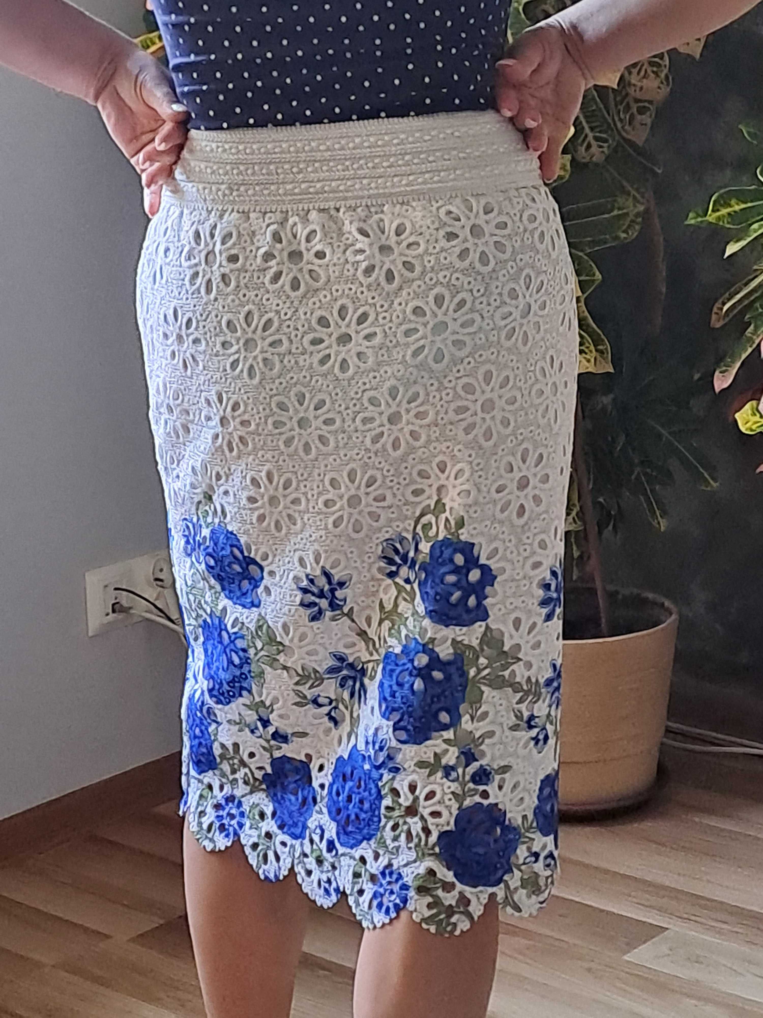 Spódnica z gipiury