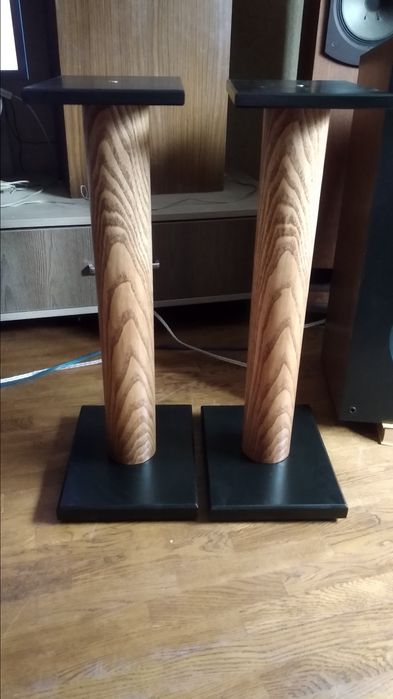 Продам подставки под полочные колонки