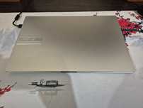 Продам ноутбук ASUS vivobook 15  в новому стані не користувався.