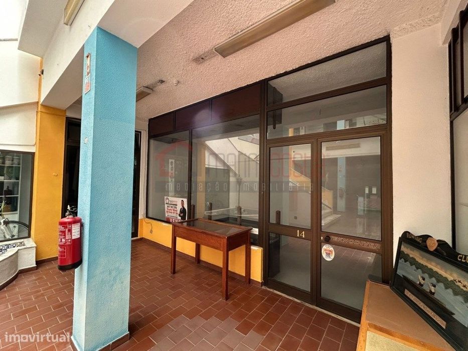 Espaço Comercial no Centro Histórico de Peniche.