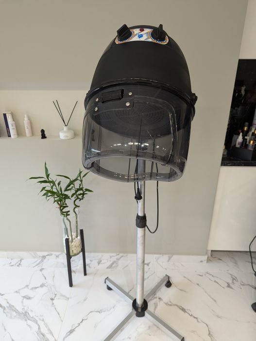 Професійна сушарка для волосся з ковпаком