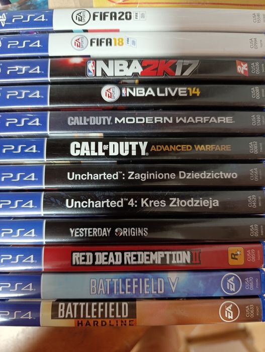 Call of Duty Modern Warfare i Advanced Warfare PS4