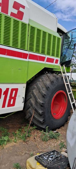 КомбайнClaas Mega 218, 1997 г.в.