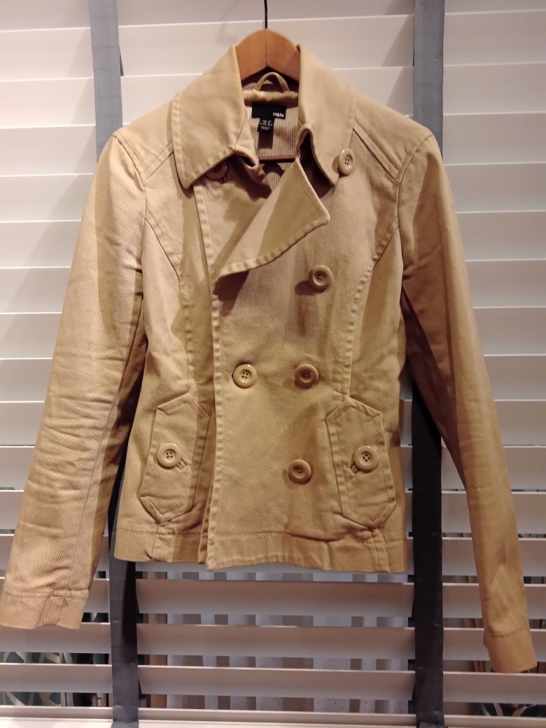 Śliczny płaszczyk marynarka bawełniana H&M 
Rozmiar 38
Szerokość pod p