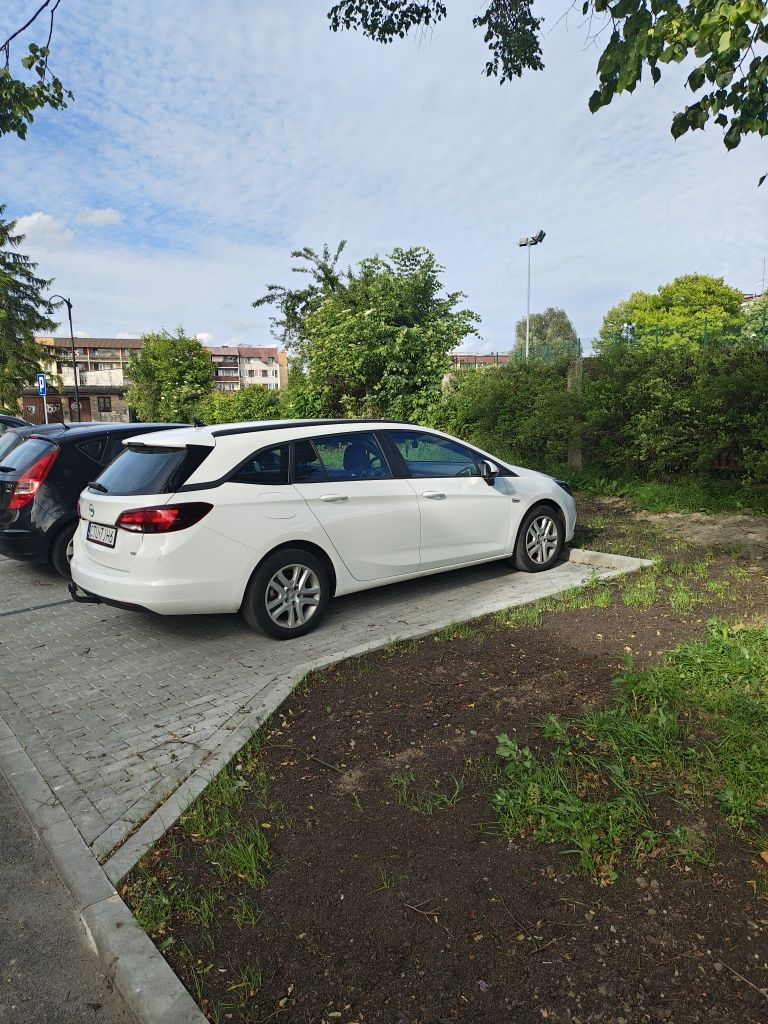 Astra Sports Tourer