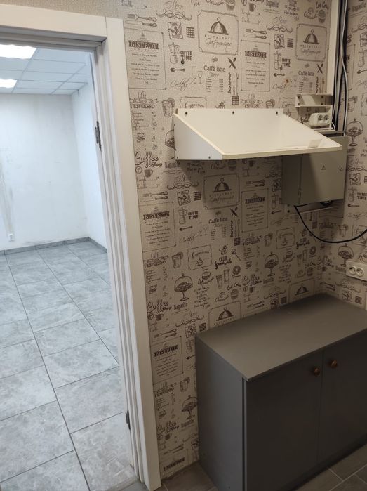 Продам комерційне приміщення, площа 71.7кв.м.