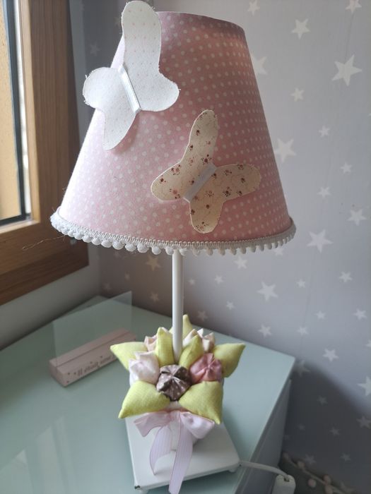 Candeeiro de quarto menina