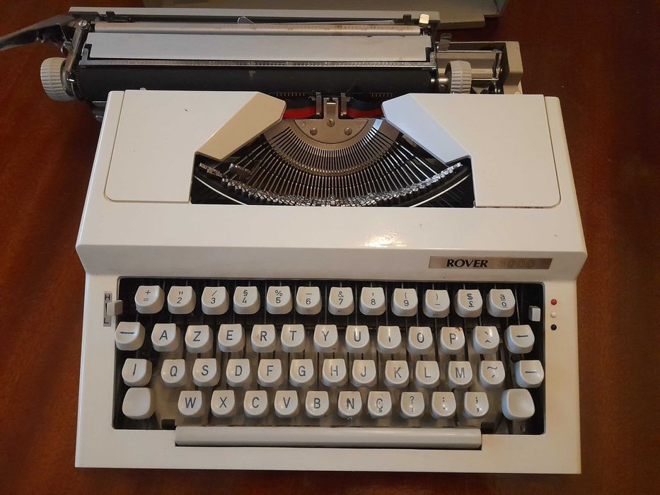 Máquina de escrever antiga