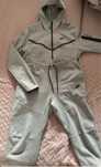 Nike tech flecee