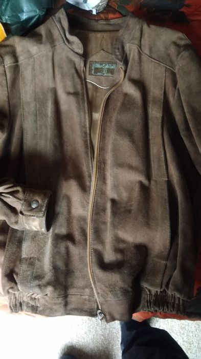 Casaco em couro novo