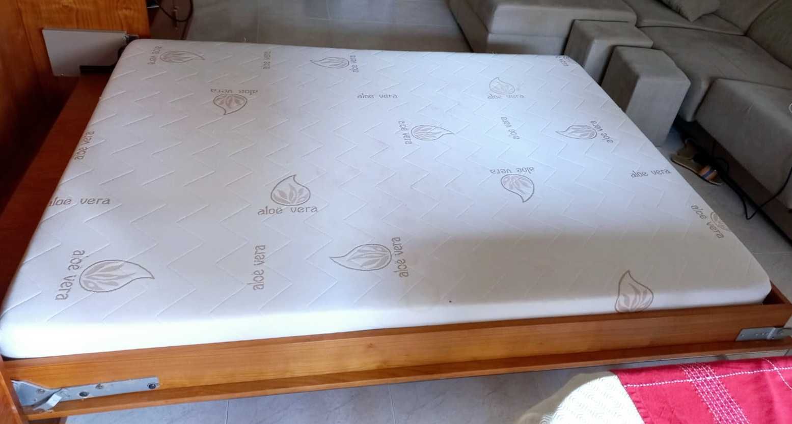 Móvel em Cerejeira com cama (Murphy bed)