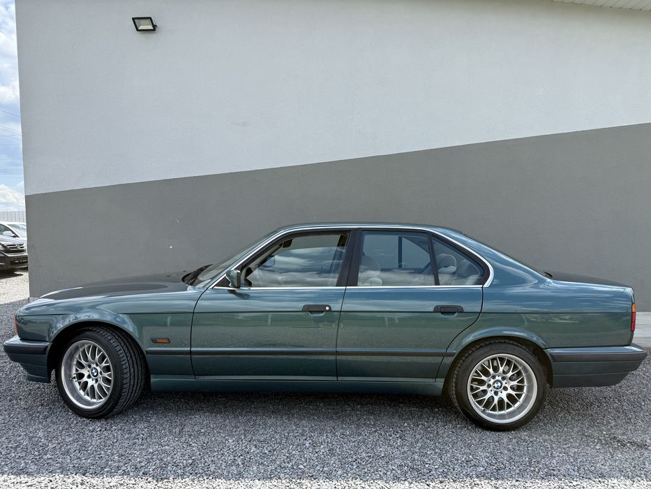 BMW 5 E34 музейна