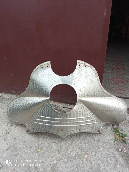 Вітровий щиток до мотоцикла