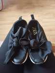Czarne buty z brokatem