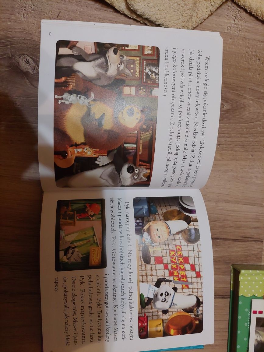 Masza I Niedźwiedź książki i puzzle