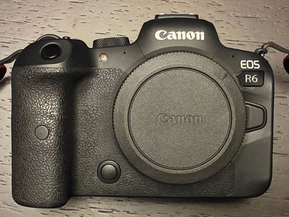 Vendo Canon R6 a funcionar na perfeição