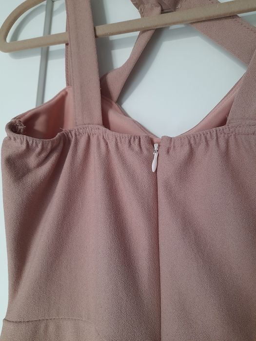 Imprezowa sukienka wesele ślub chrzest panieński okazja pudrowa