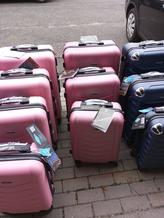 Walizka średnia xl na 4 kołach z Abs podróżna