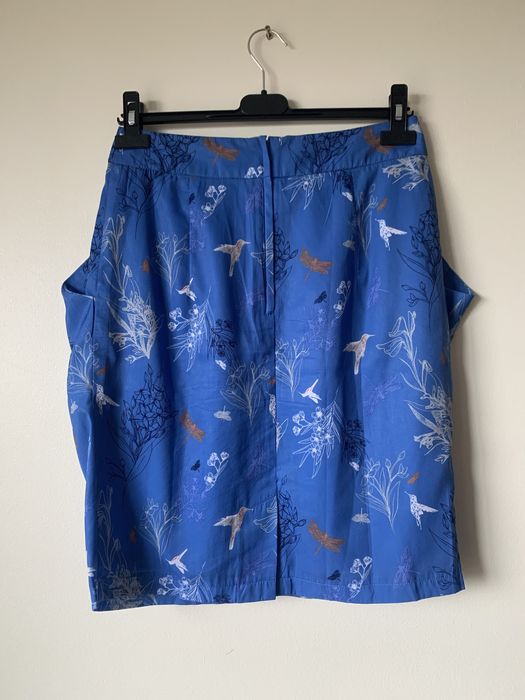 Saias tamanho 38  (azul e preta)