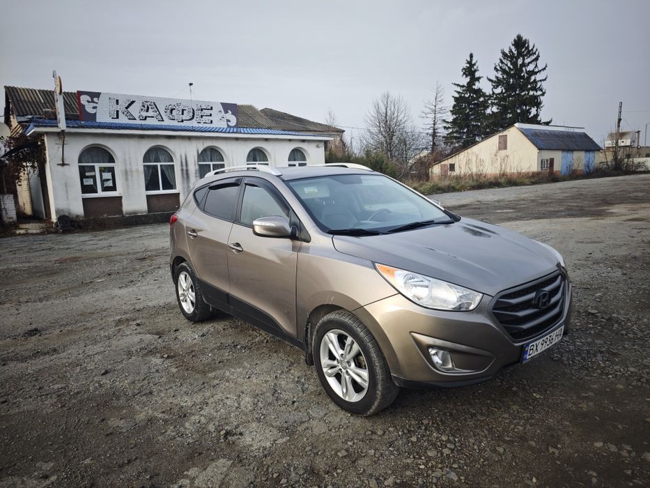 Хундай Туксон 2013 Hyundai ix35 Tucson Кросовер Позашляховик