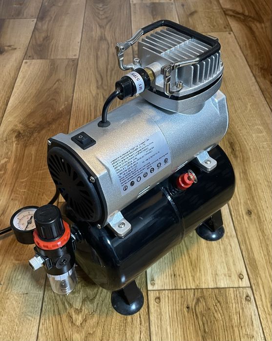 Kompresor z butlą do aerografu TC-20T