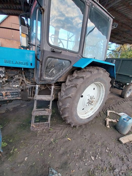 МТЗ-892 трактор     .