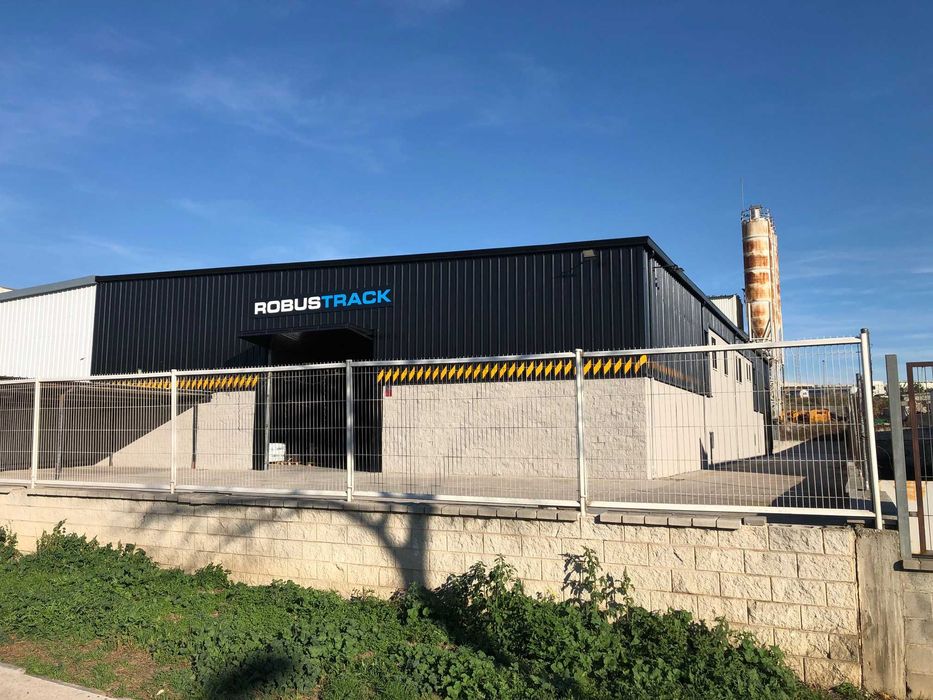 Correntes Rastos Esteiras Lagartas marca BullTrack® e Bridgestone®