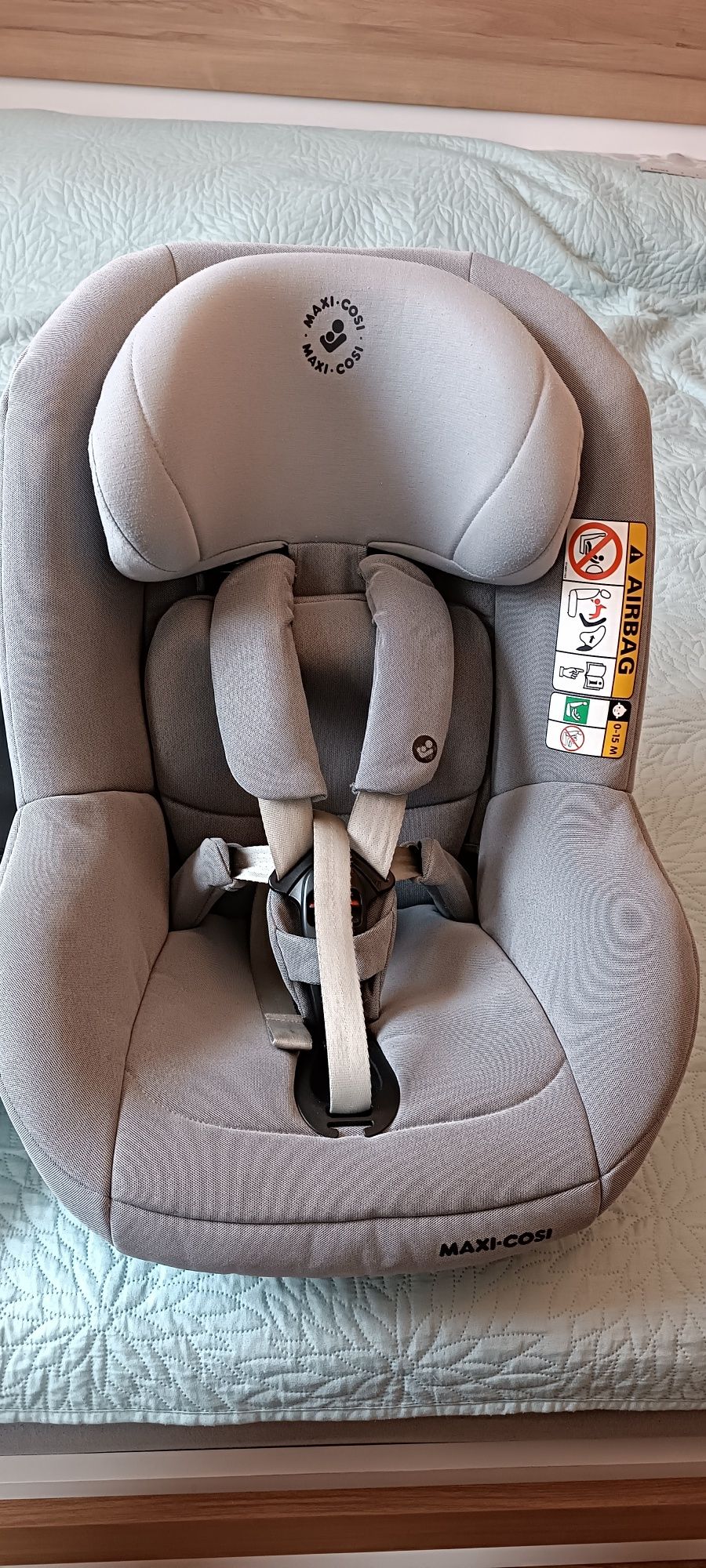 Fotelik Maxi cosi Pearl Pro 2 z bazą Family fix 35-punktowe pasy bezpi