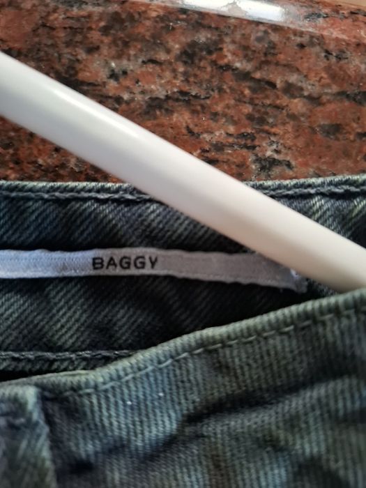 Spodnie BERSHKA, rozm. M