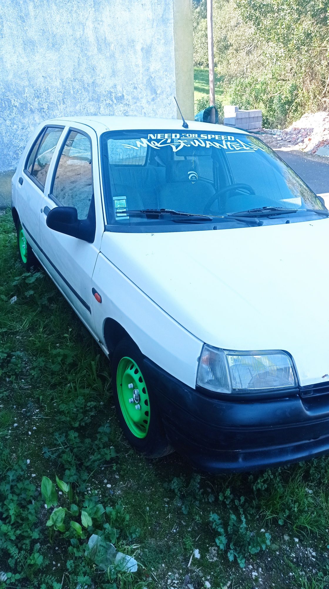 Renault Clio 1.2 gasolina 93