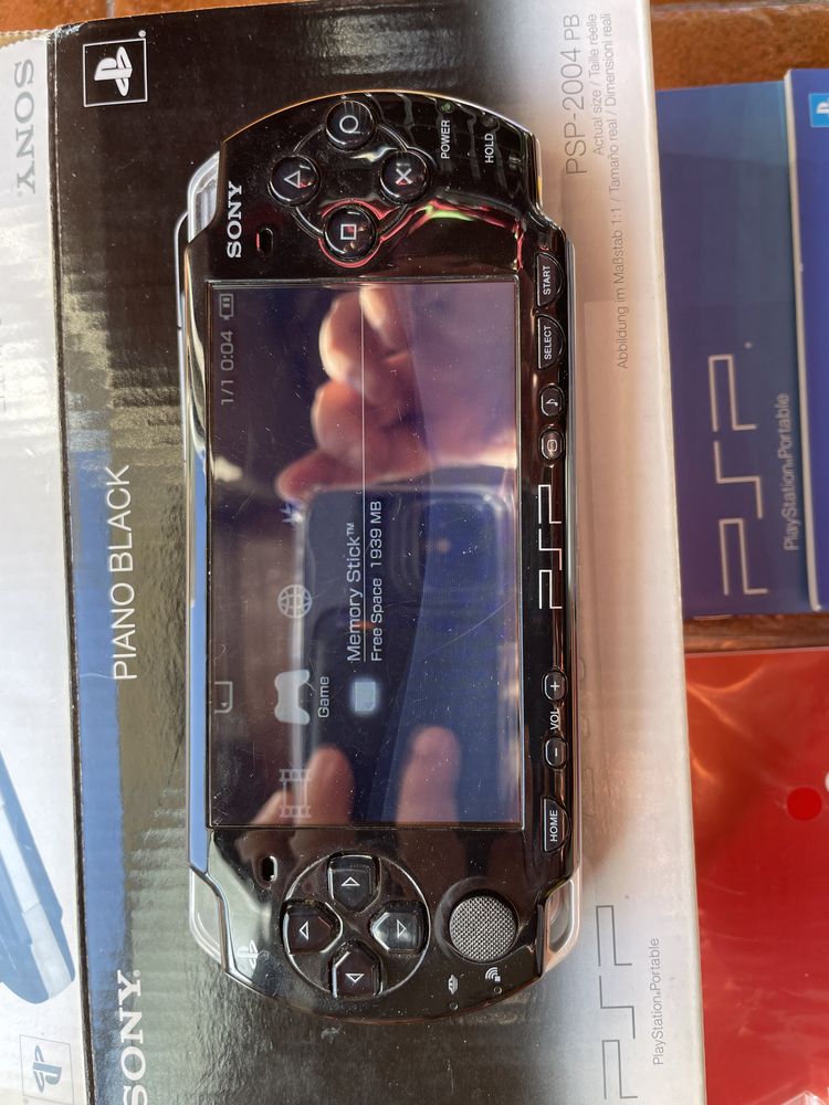 Playstation Portable PSP-2004 Piano black